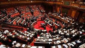 La mediazione (quasi) obbligatoria è (di nuovo) legge