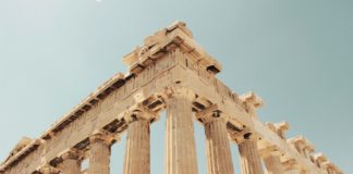 Una faccia, una razza