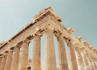 Una faccia, una razza